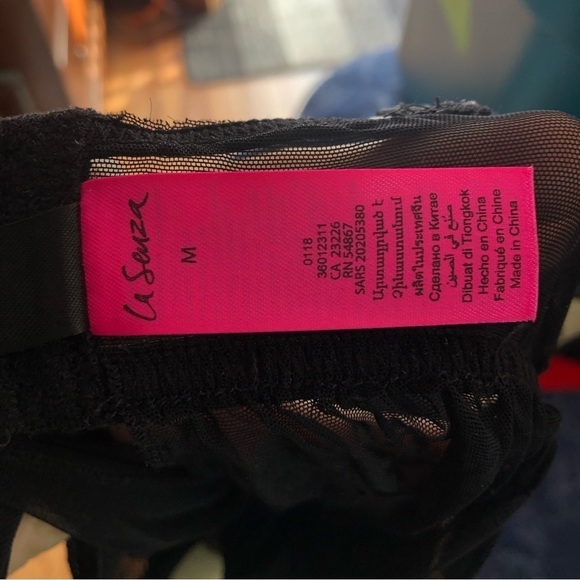 LA Senza Size Med Black/Nude Lace Lingerie - Picture 6 of 6